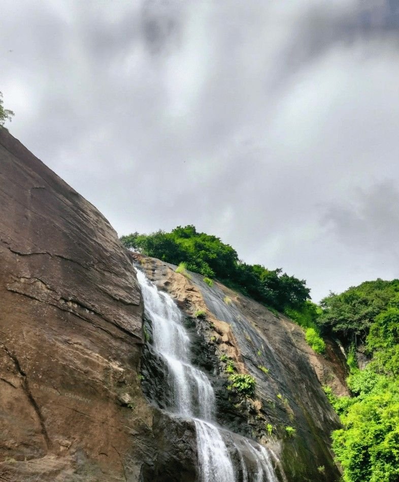 Old Courtallam Falls 