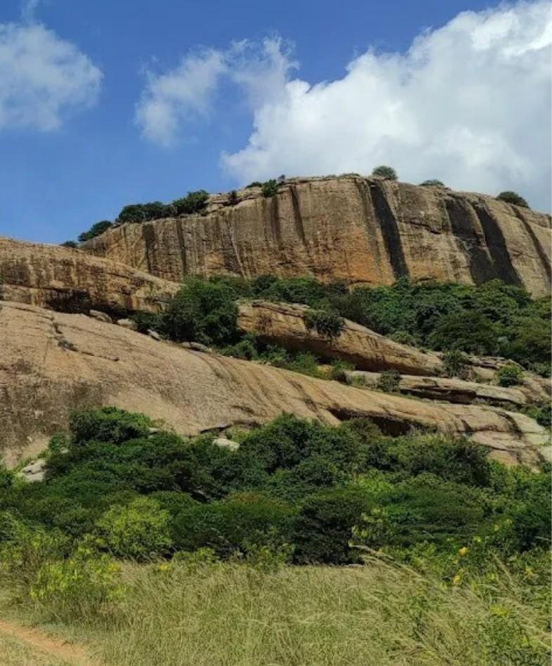 Azhagarmalai Jain Caves